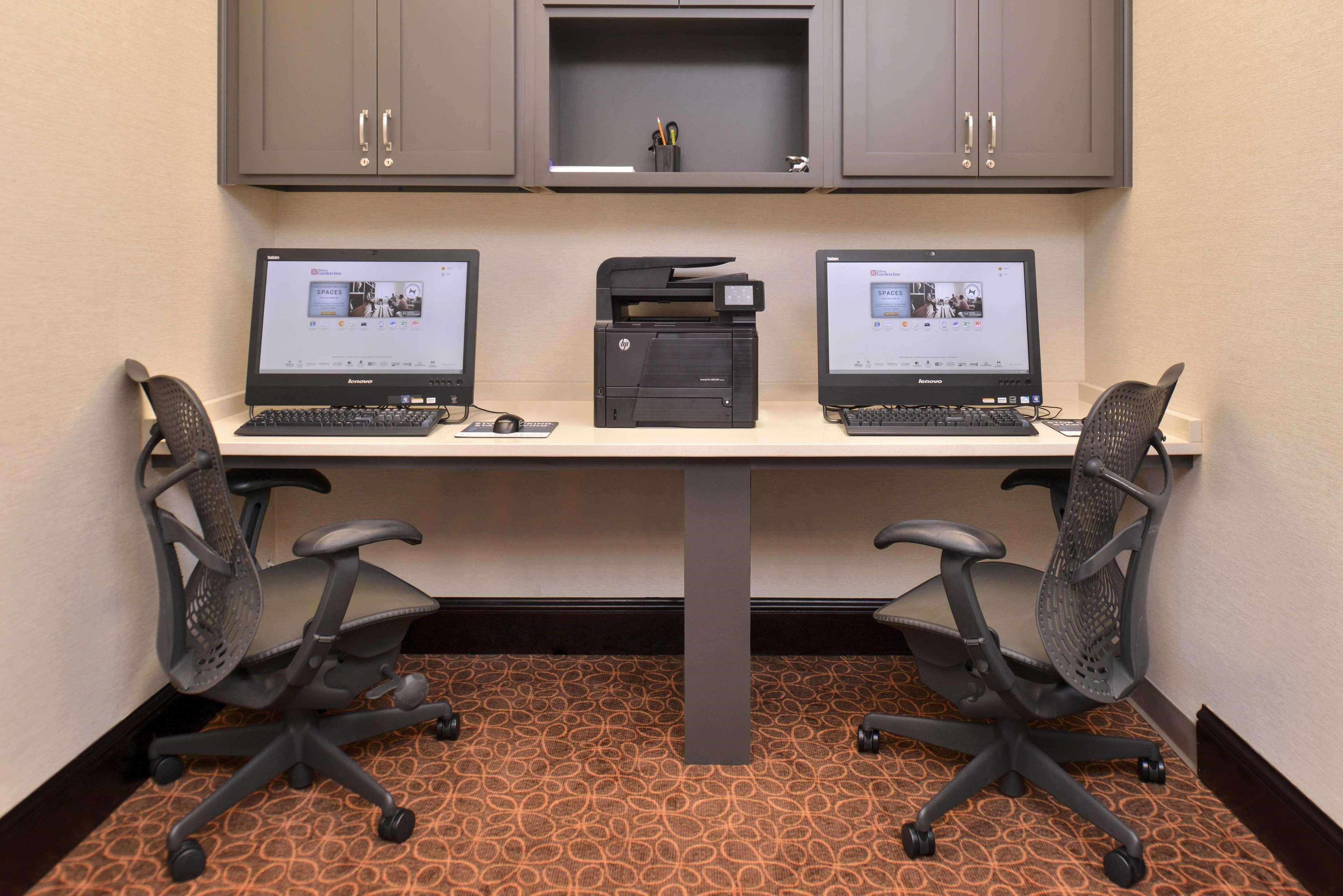 Hilton Garden Inn Indianapolis/Carmel Bagian luar foto