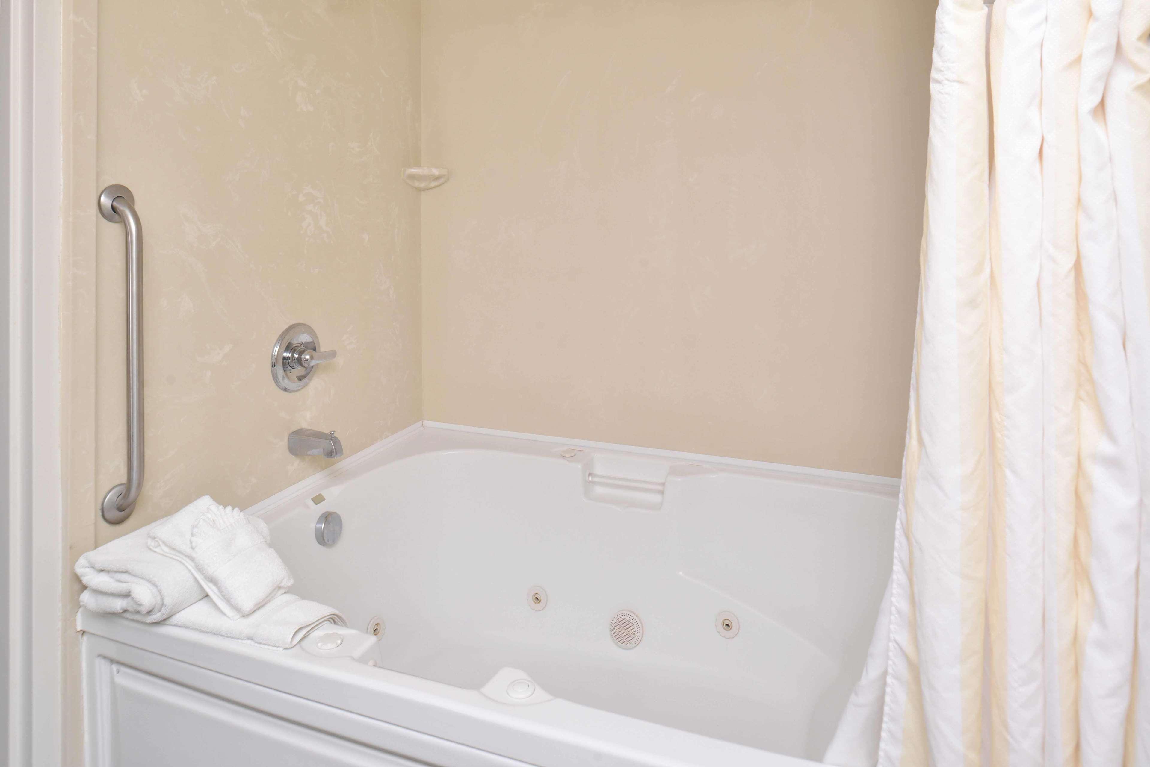 Hilton Garden Inn Indianapolis/Carmel Bagian luar foto