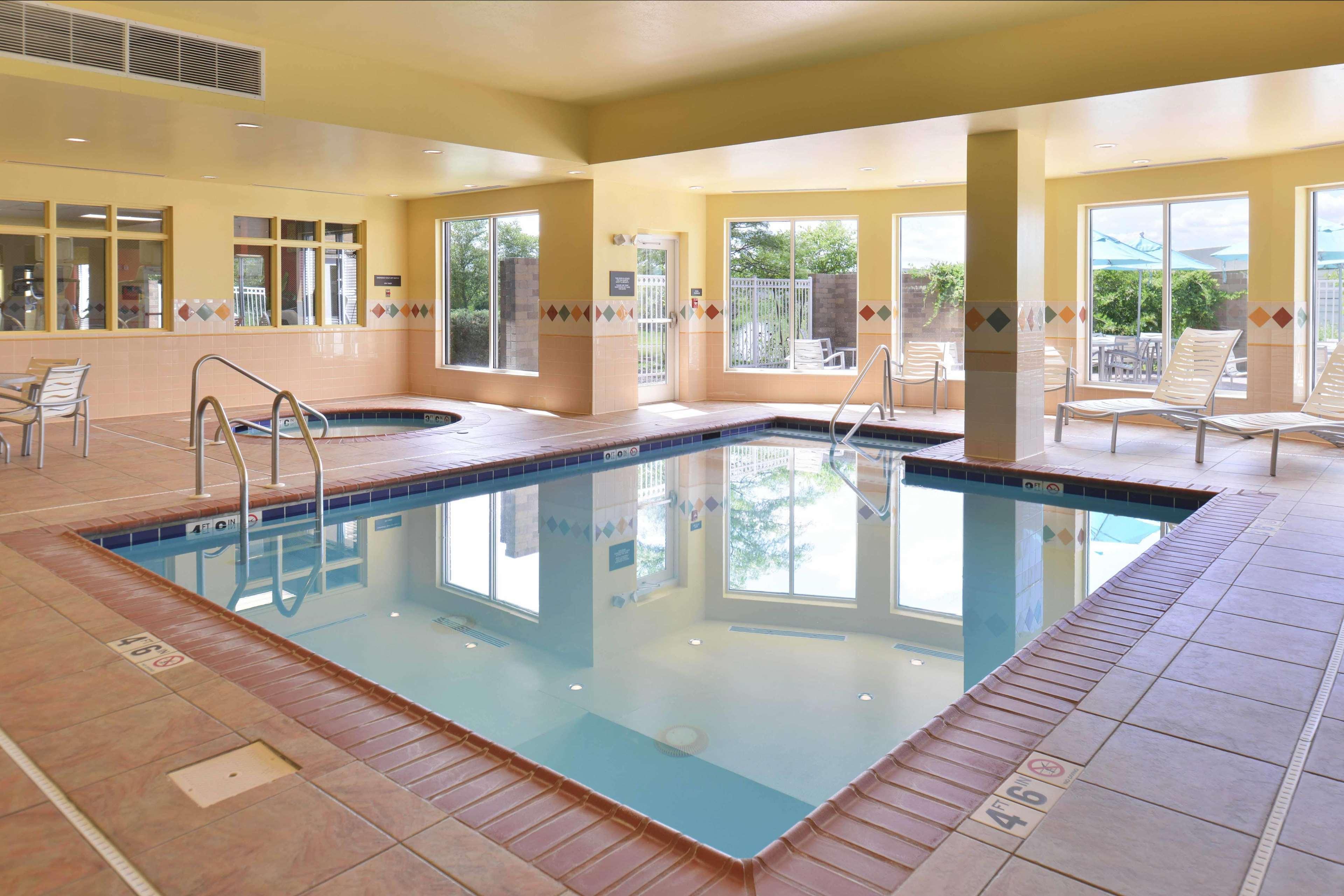 Hilton Garden Inn Indianapolis/Carmel Bagian luar foto