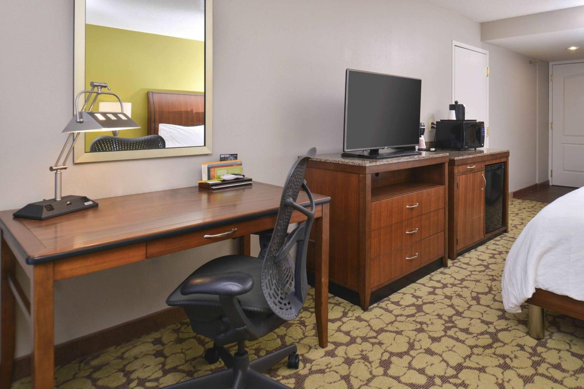Hilton Garden Inn Indianapolis/Carmel Bagian luar foto